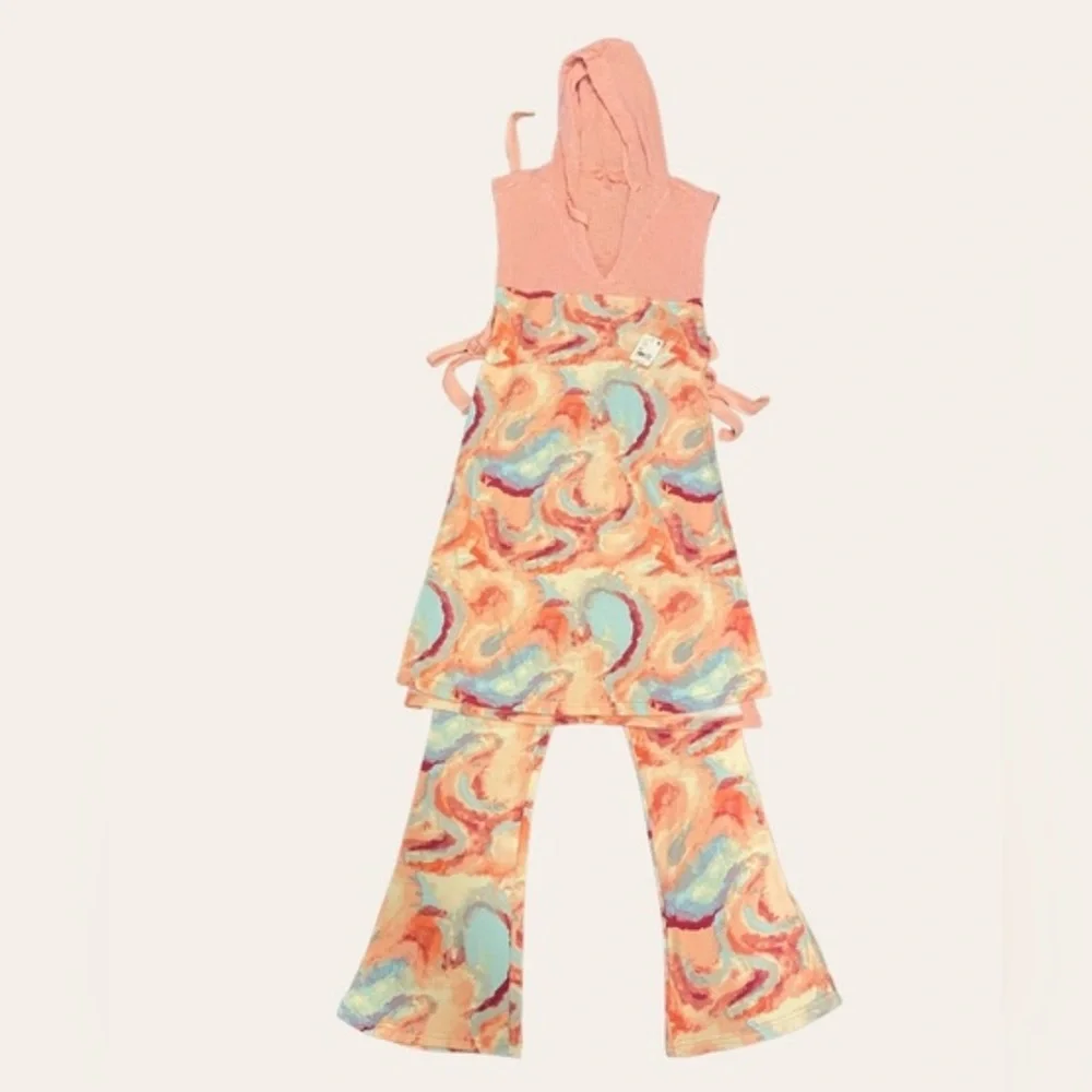 Free People Movement 2 pc All That Set Printed -  Vest and pants - NWT - Picture 2 of 6